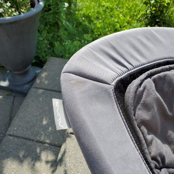 Nuna Leaf baby bouncer - Image 5